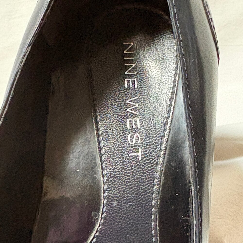 Nine West Navy Leather Heeled Loafers – Size 6 - Picture 8 of 10